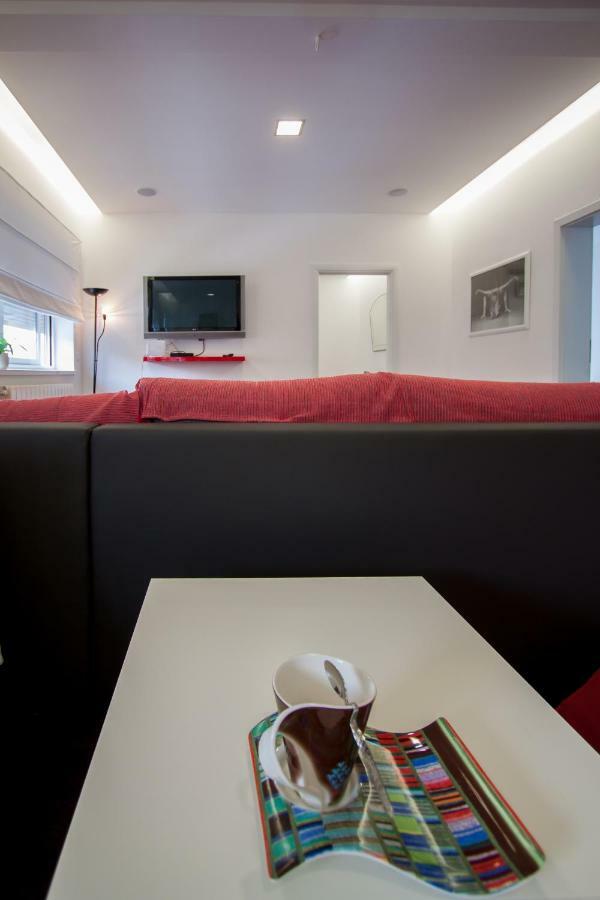 Zen & Art Suite Pula Exterior photo